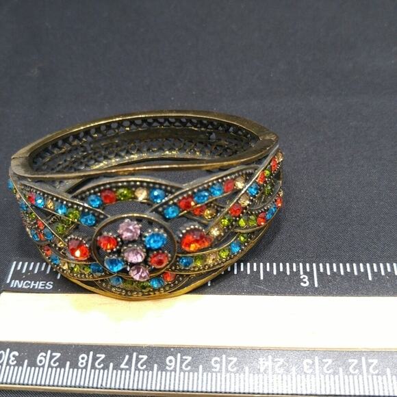 Vintage Rhinestone Antique Gold Tone Hinged Bracelet, 6 3/4 Inches - Picture 3 of 9